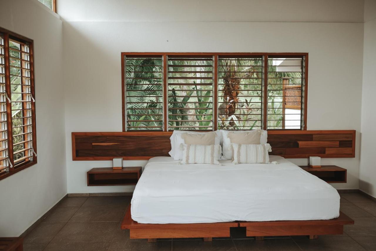 Salvatierra Beachfront Hotel Puerto Coyote Ngoại thất bức ảnh