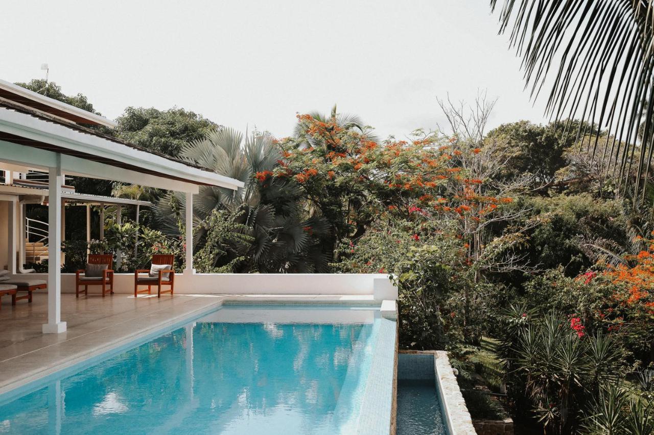Salvatierra Beachfront Hotel Puerto Coyote Ngoại thất bức ảnh