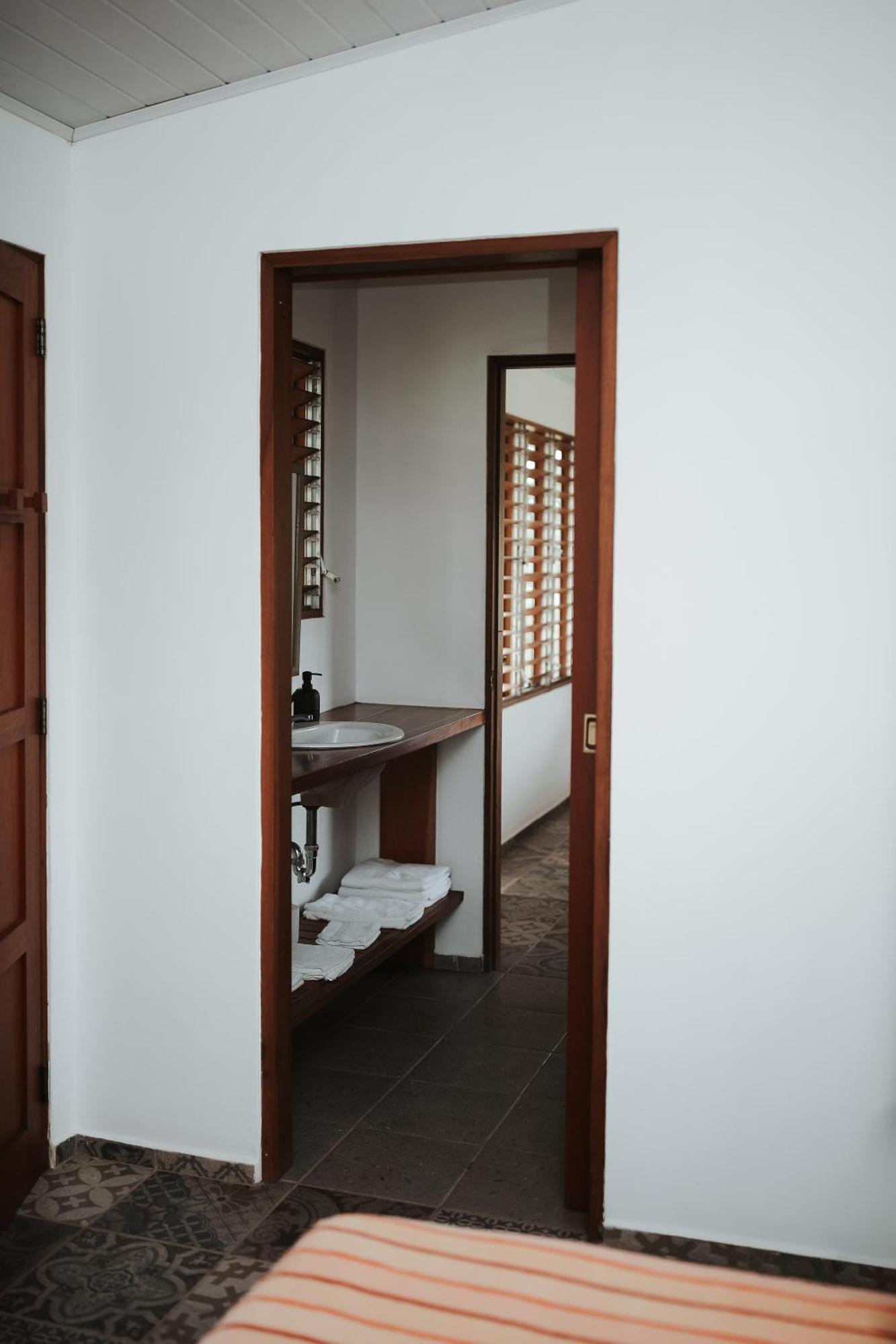 Salvatierra Beachfront Hotel Puerto Coyote Phòng bức ảnh